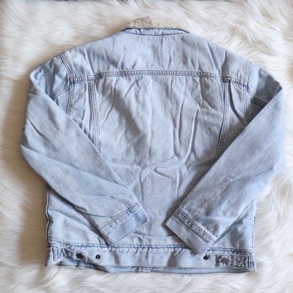 Levi's Ex Boyfriend Trucker Sherpa Jacket Sz S - Picture 7 of 8